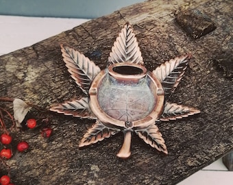 Vintage Ashtray, Unique Ashtray, Metal Ashtray, Vintage Table Decor, Patio Decor, Fancy Ashtray, Ashtray Leaf, Primitive Ashtray, Vintage