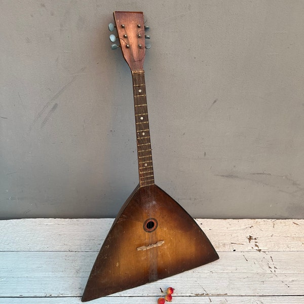 BALALAIKA Russian Folk Musical Instrument 3 string  Factory VINTAGE USSR Soviet Folk Instrument, Russian balalaika, soviet vintage