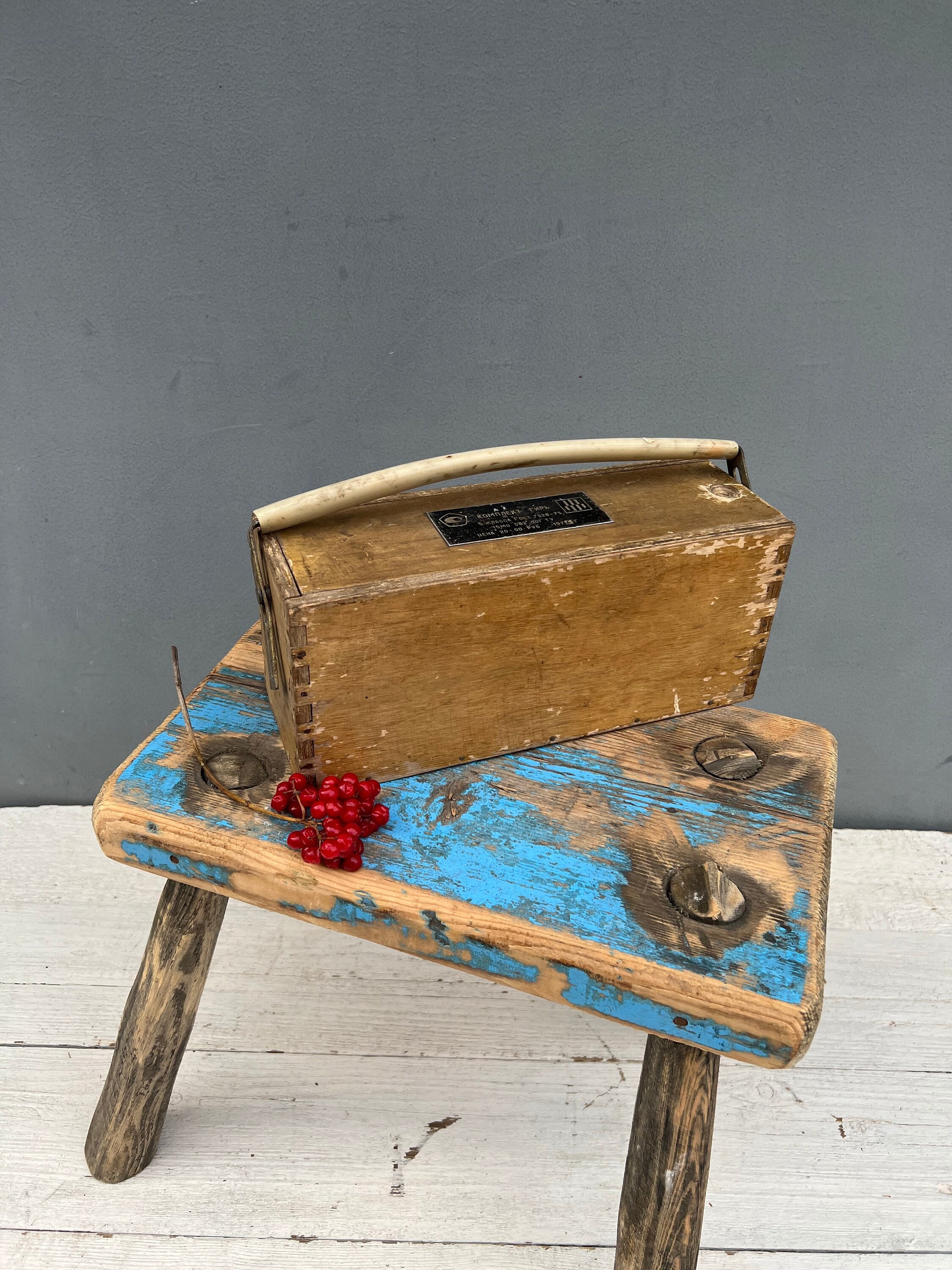 Vintage wood box, antique wood box with metal folding handle, vintage storage box, primitive box, craft storage, weights storage box