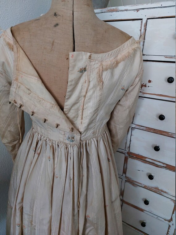 RARE antique silk shabby regency dress 1830 1830'… - image 9