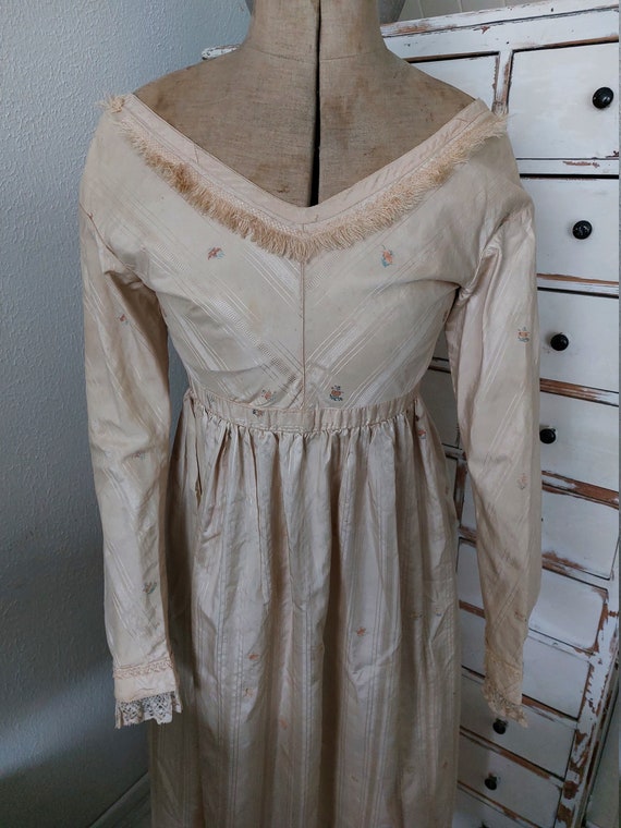 RARE antique silk shabby regency dress 1830 1830'… - image 2