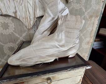 antique shabby silk wedding shoes 1850 1830 1840  1850s 1830s 1840s cream