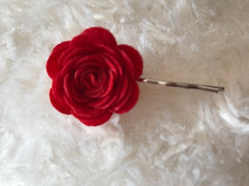 Beautiful Pair of Red Felt Rose Hair Bows Clips Wedding Flower Girl Bridesmaid Party Accessory