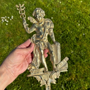 Antique bronze pediment - French bronze cherub figural pediment - Mythology theme figure - Circa 1880 / 1900.