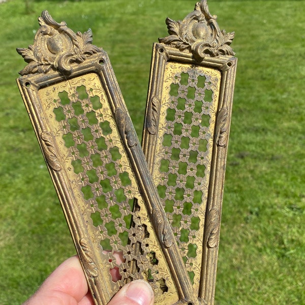 Antique French bronze finger plates / door push / push plate. Pair of heavy 1900’s cast bronze fretwork lattice decorative door plates