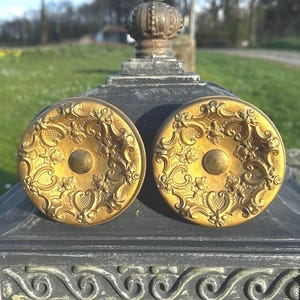 French bronze rosettes - Pair of bronze / brass large furniture buttons - embellishments