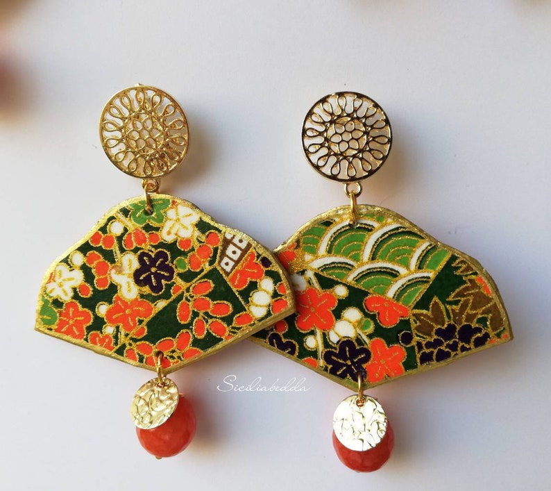 Fan earrings