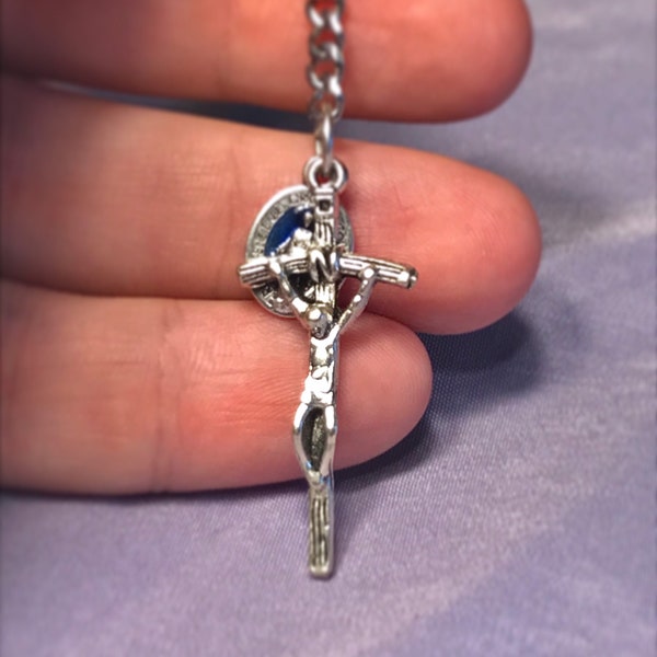 Papal Crucifix Keychain w/ Miraculous Medal