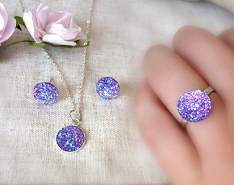 Parure druzy violet, bague, collier et boucles d'oreilles, plaqué argent, pierre violette, puces d'oreilles, demoiselle d'honneur, joli