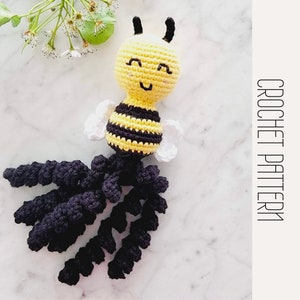 Sweet Bee NICU Snuggler Crochet Pattern,  Octopus for Preemie, NICU Crochet Gift, Amigurumi PDF, Baby Sensory Toy Pattern, Video Tutorial