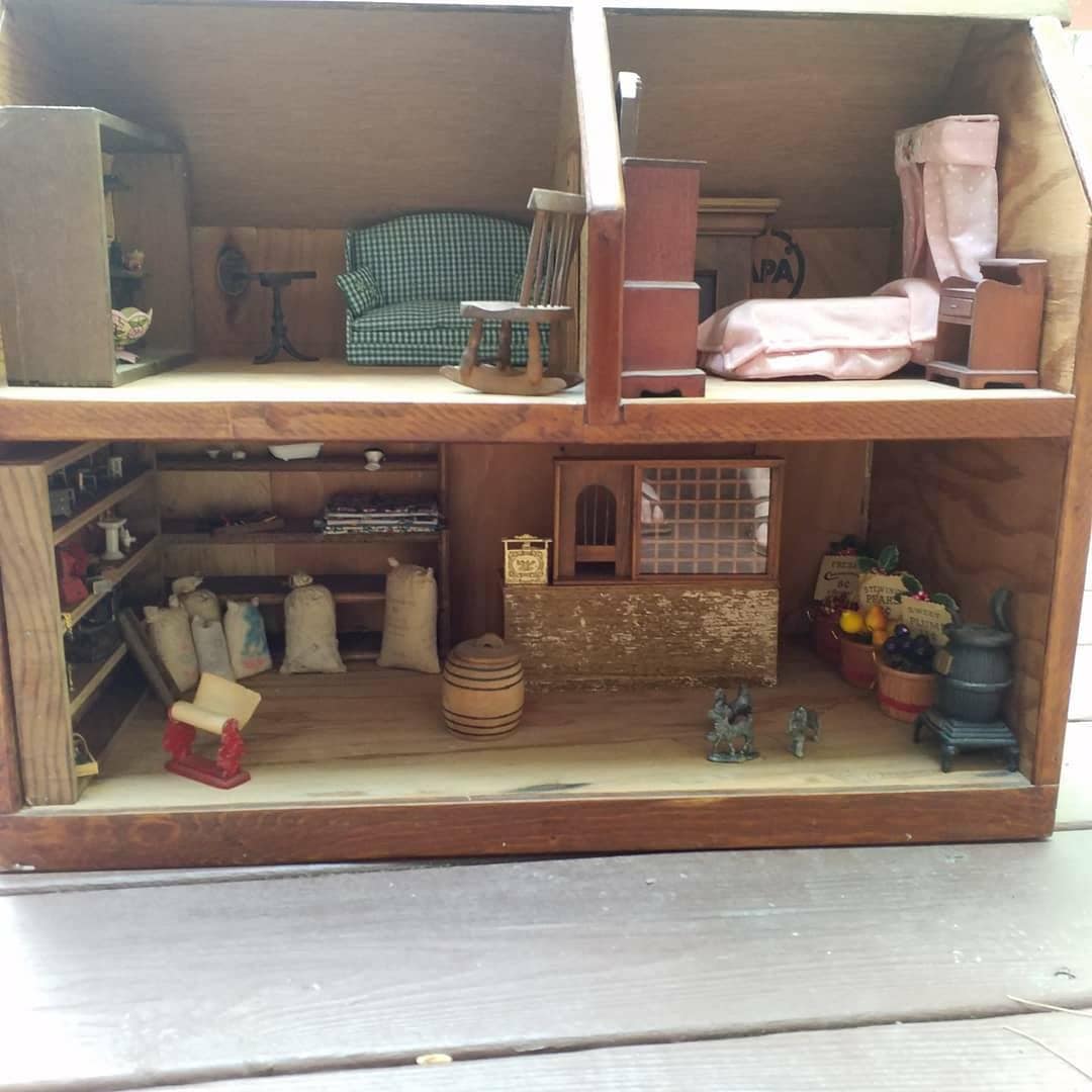 general store dollhouse