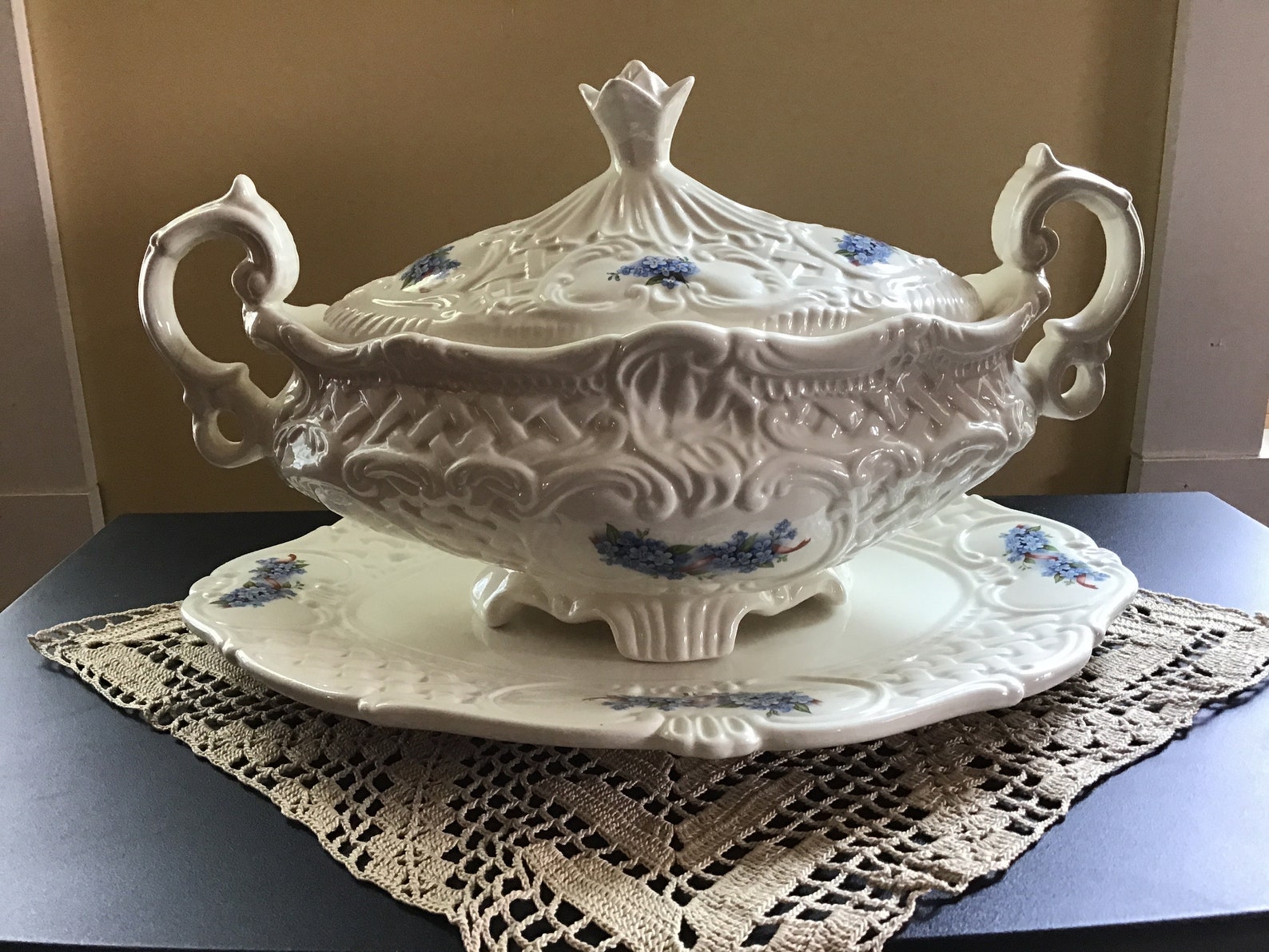 VINTAGE SOUP TUREEN Large Soup Tureen With Under Plate and Lid Etsy