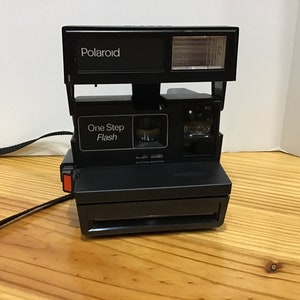 Vintage Polaroid One Step Flash Camera, 1980s Polaroid Camera, Photography Enthusiast Gift, Collectible Decor, Photo, Stage Prop