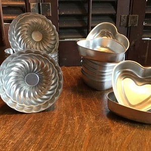 Vintage Baking Pans, Jello Molds, Individual Cakes, Pastry Molds, Vintage Kitchen Bakeware