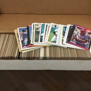Ampia collezione di carte da baseball MLB Top vintage e carte collezionabili Fleer MLB