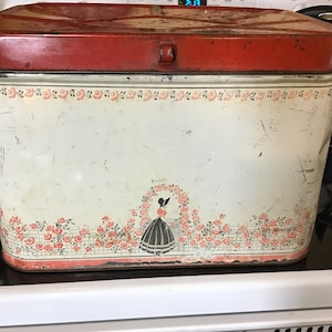 1940s BREAD BOX Bread, Pie, Food Storage Box, Office, Craft Storage Home Decor