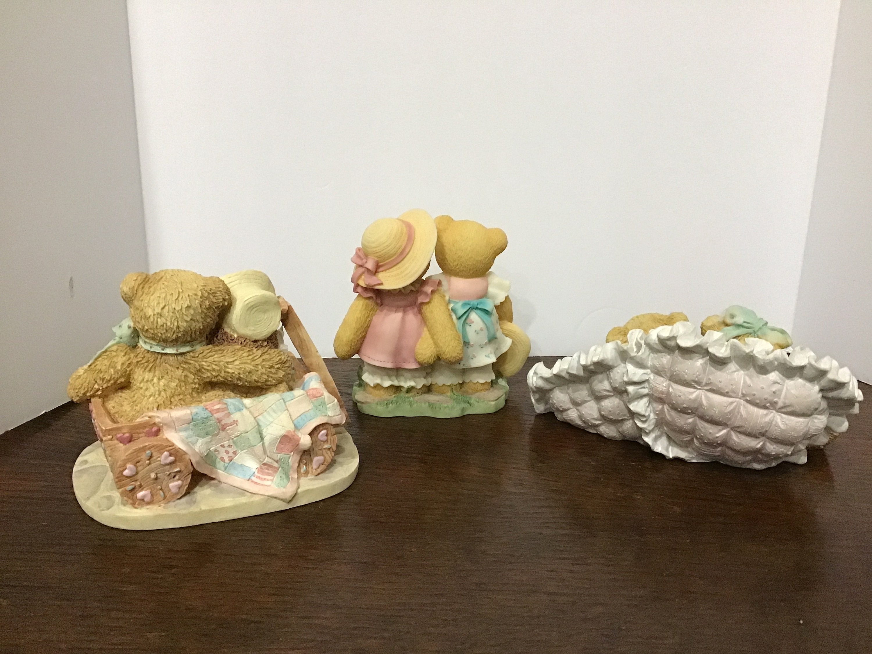 大切なテディベアの置物 ヴィンテージコレクターズフィギュア 赤ちゃん