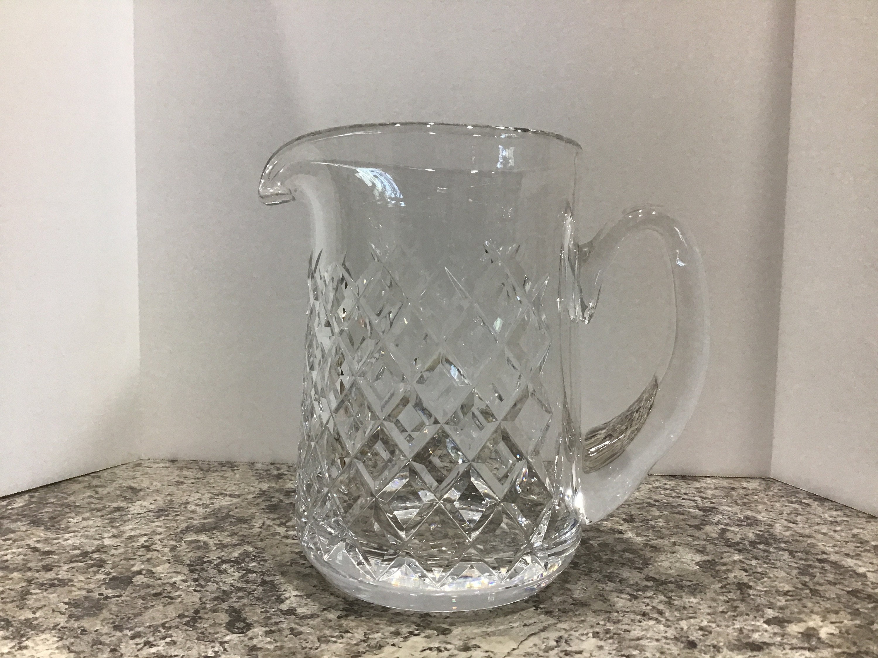 BEAUTIFUL CRYSTAL PITCHER Water Juice Milk Pitcher -  Canada