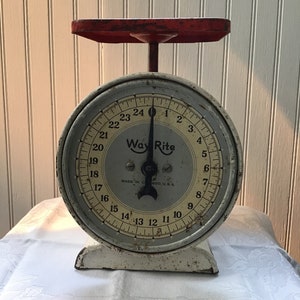 Vintage WAY RITE SCALE 1940s Kitchen Scale