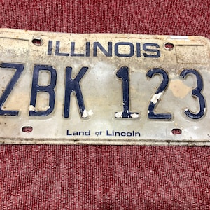 Vintage Illinois license plate Man Cave, Commercial Decor, Porch, Yard Art, Crafts