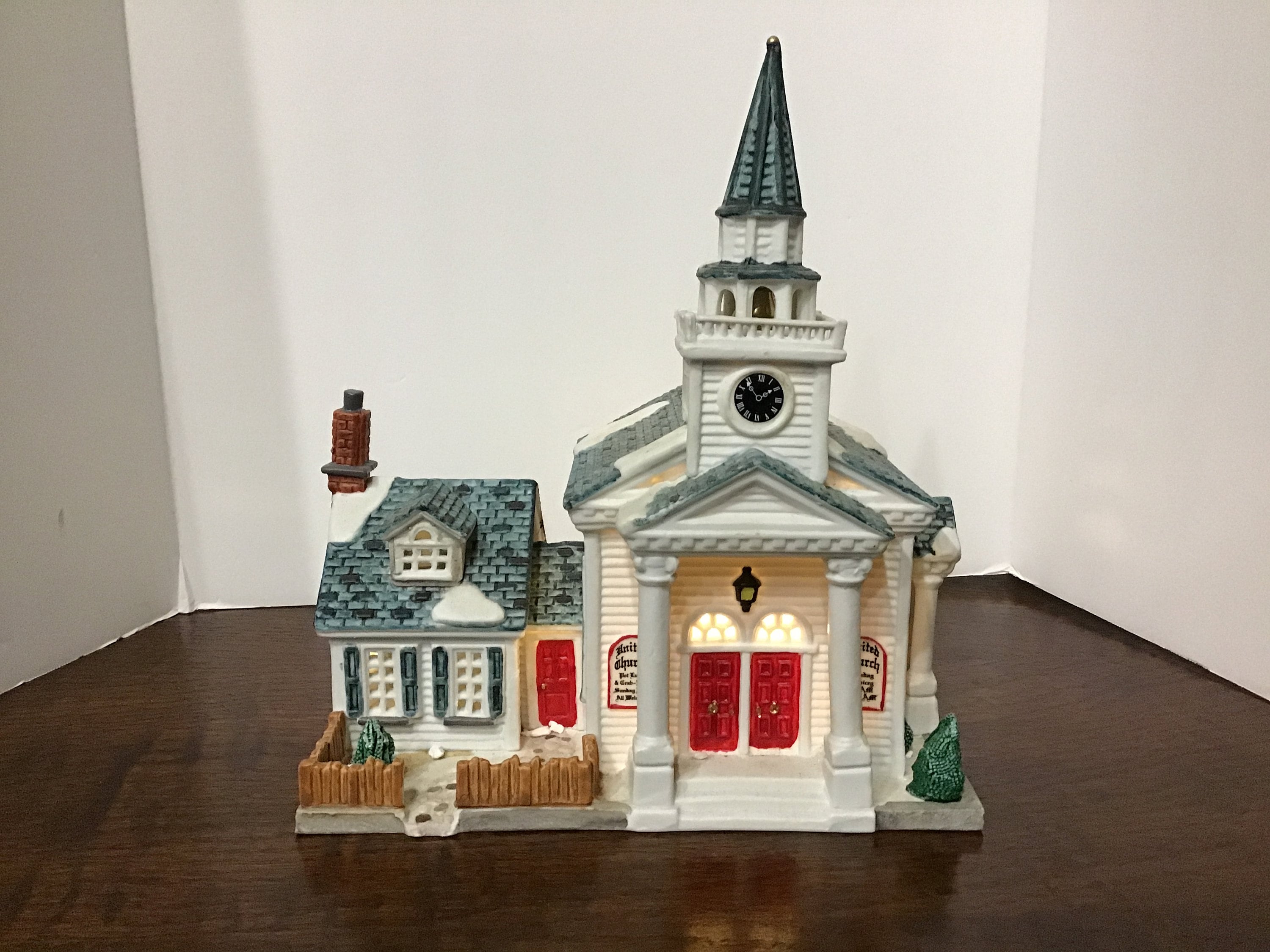 Lemax Plymouth Cornersnchristmas Village Lighted Church, Christmas