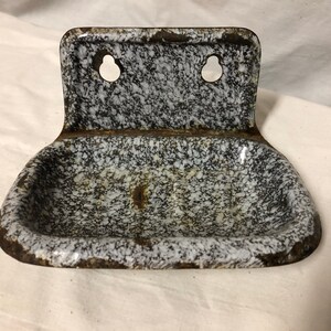 Vintage ENAMELWARE SOAP DISH Rare Find