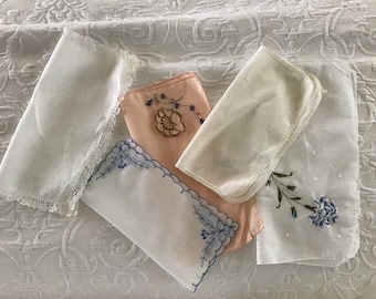 Vintage LADIES HANKIES set of 5 vintage hankies