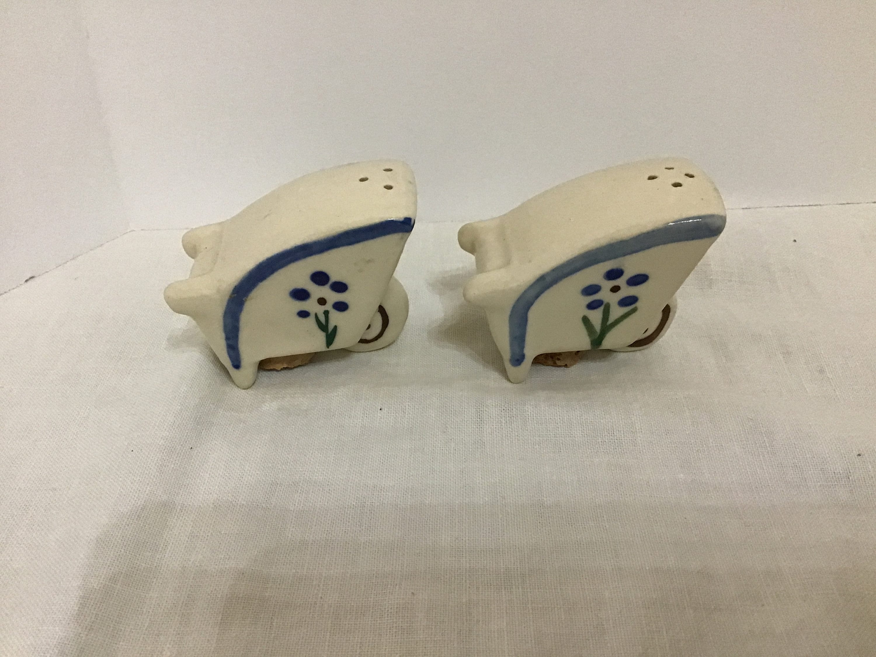 SHAWNEE SALT PEPPER Sets 1950s Vintage Salt and Pepper Shakers - Etsy