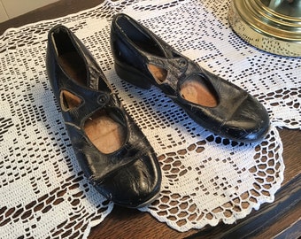 Vintage Tap Shoes Dance Enthusiast Gift Decor Girls Shoes