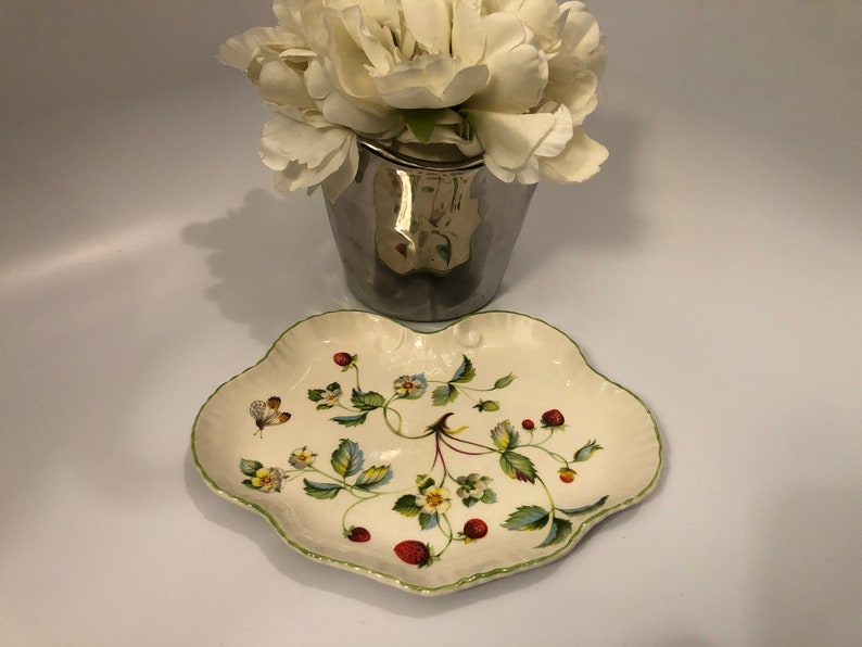 Beautiful Vintage Old Foley James Kent Ltd Made In England Porcelain Strawberry Pattern Tray Trinket Dish