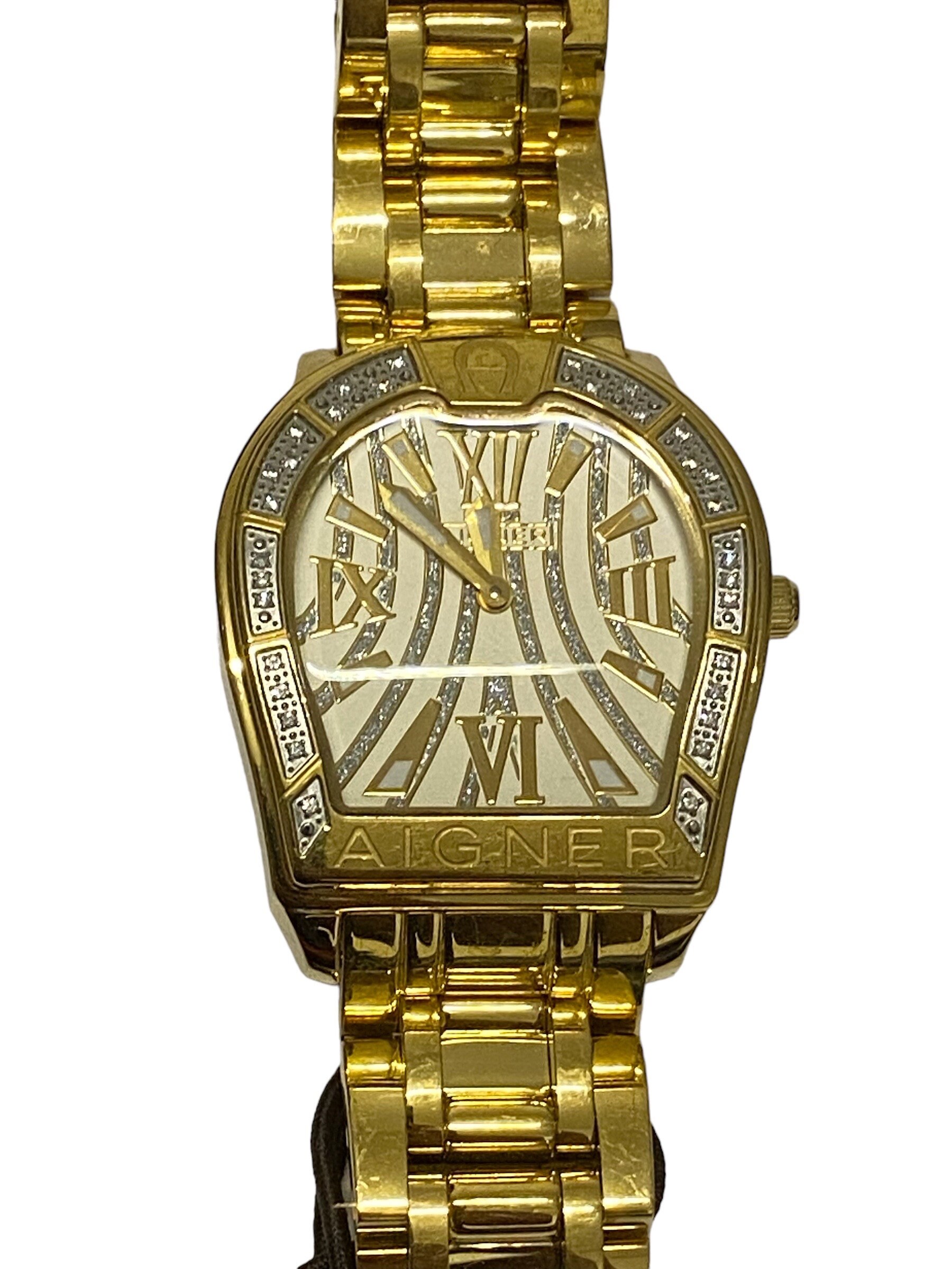 Etienne Aigner クォーツ腕時計 馬蹄型 A1021 Etienne Aigner クォーツ腕時計 馬蹄型 A1021 Etienne Aigner