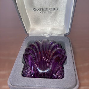 Vintage Waterford Clam Paperweight, Waterford Crystal Amethyst Shell Paperweight, Purple Crystal Scallop Paper Weight, Waterford new in Box