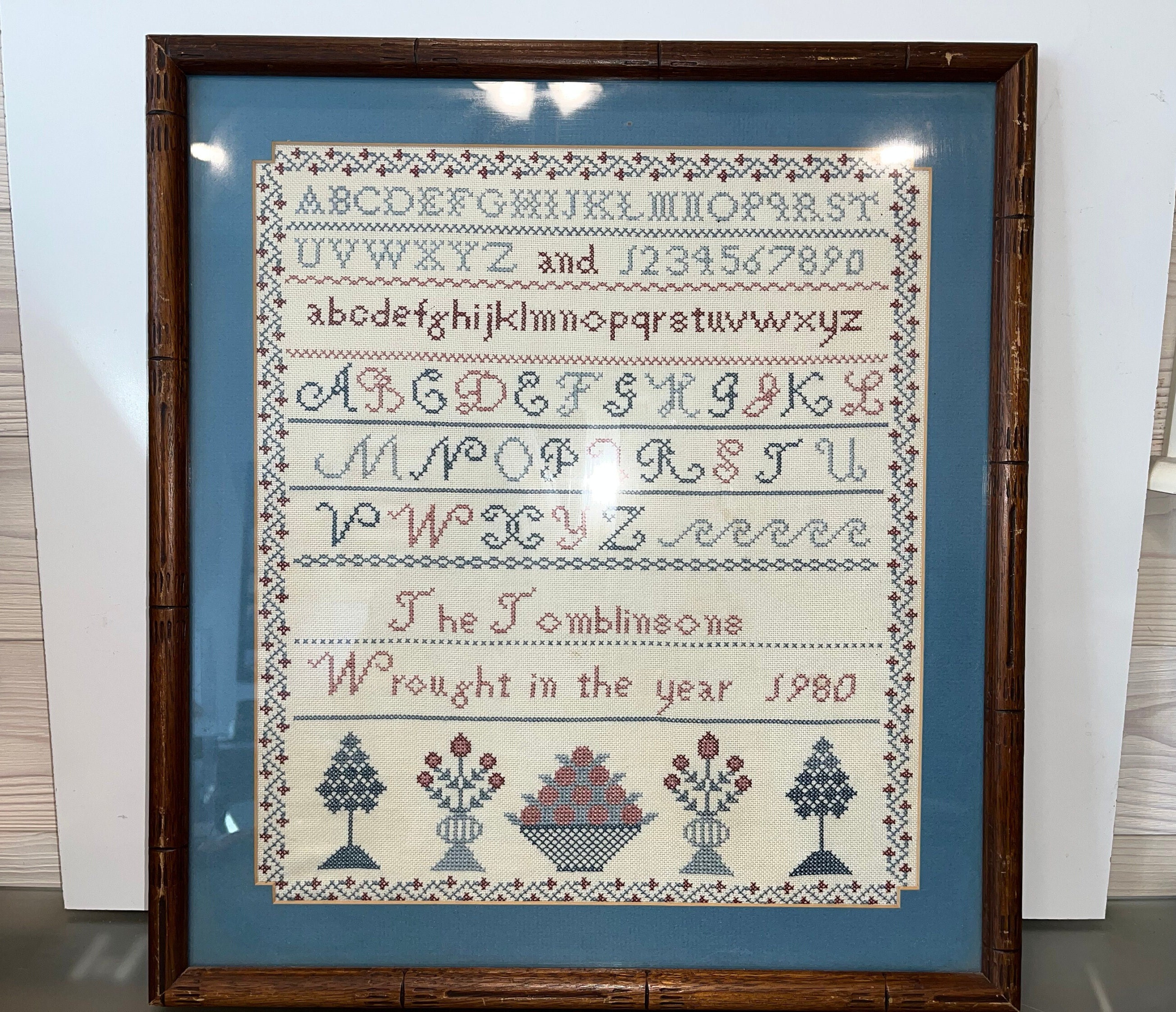 ヴィンテージシェーカーデザイン1980クロスステッチサンプラー、額入り