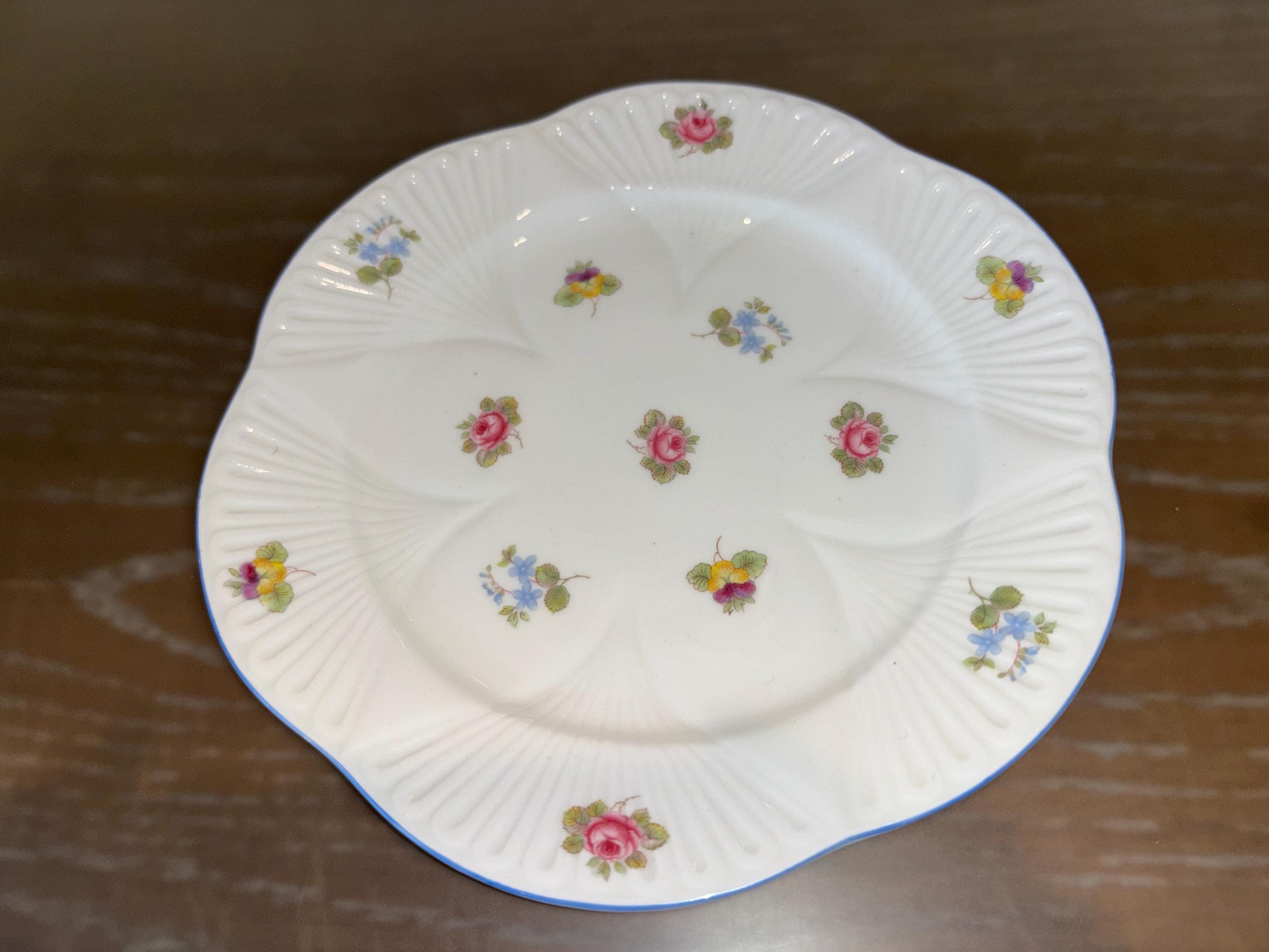 Shelley Salad Plates - Etsy