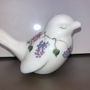 Fenton Purple Flowers Bird Figure, Fenton Milk Glass Sparrow, Fenton White Painted Purple Violet Flowers, Fenton Painted V Gherke