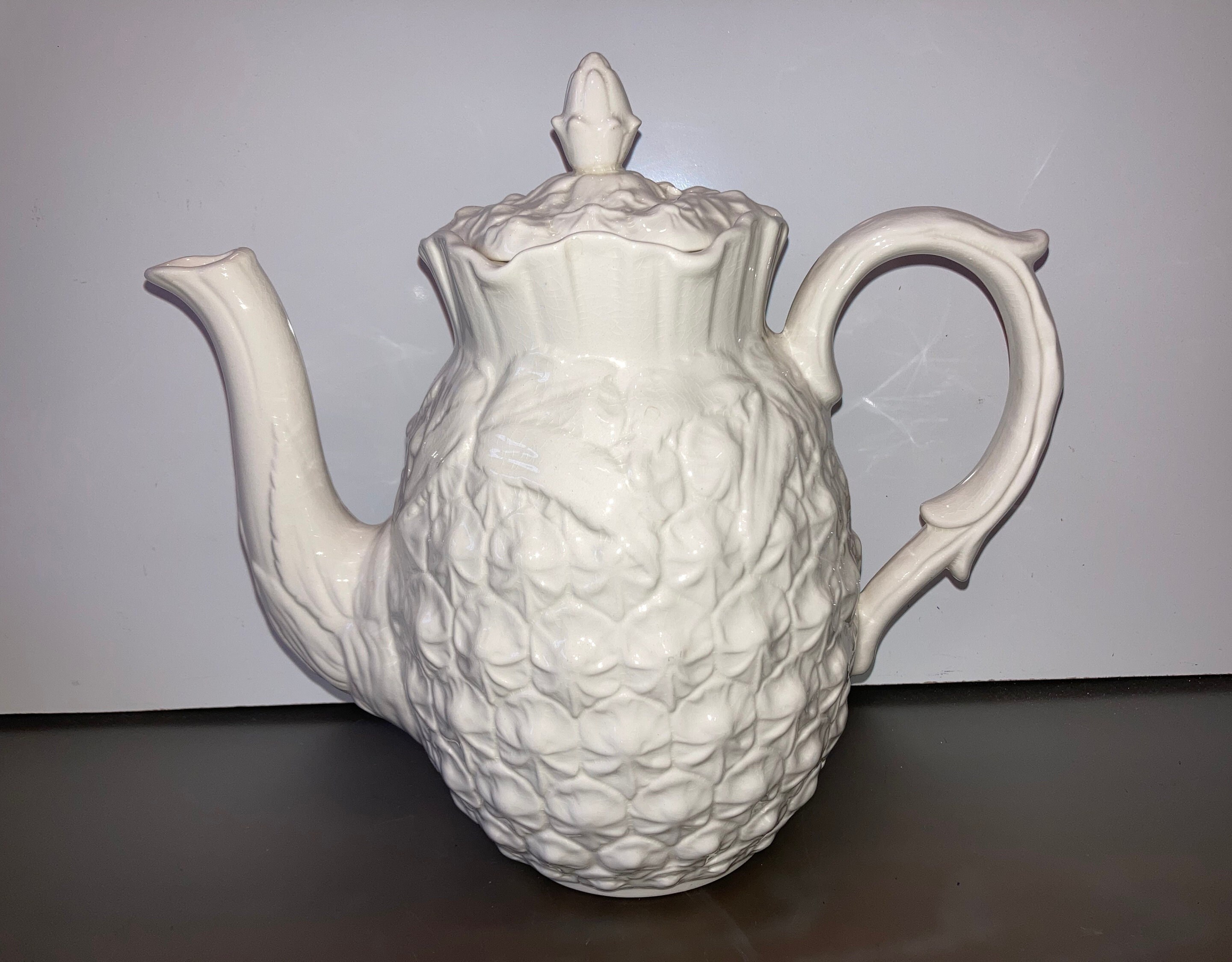 Spode スポード　ヴィンテージティーポット Vintage Spode Tea Pot, Rare Spode Williamsburg Pineapple Tea Pot