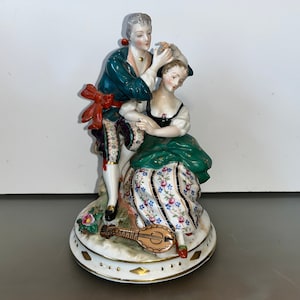 Vintage viktorianische Porzellanfigur, besetzte Japan viktorianische Paarfigur, viktorianischer Mann und Frau Porzellanfigur, Vintage Japan Mint