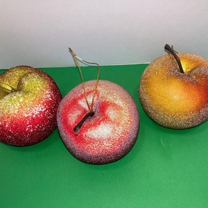 3 Piece Vintage Beaded Fruit, Micro Beaded Apples, Beaded Apple, Micro Bead Faux Fruit, Artificial Fruit for Display, Vintage Fruit Decor
