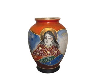 Vintage Asian Satsuma Hand Painted Vase, 1900 Occupied Japan Moriage Mini Vase, Moriage Satsuma 2 1/2" Vase, Immortal Vase Japan, Good