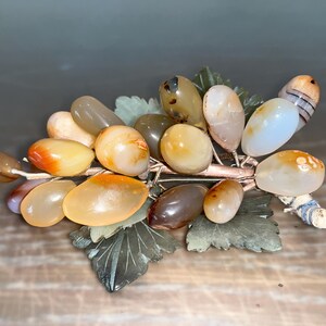 Vintage Chinese Carved Grapes, Carnelian Quartz Grape Cluster, Carved Carnelian Grapes, Agate Carved Grapes, Carved Stone Leaves, NICE