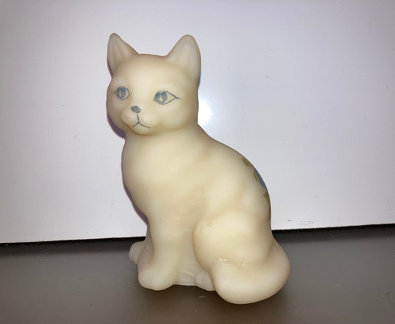 Fenton Cameo Satin Cat, Fenton Cameo Satin Cat With Blue Flowers