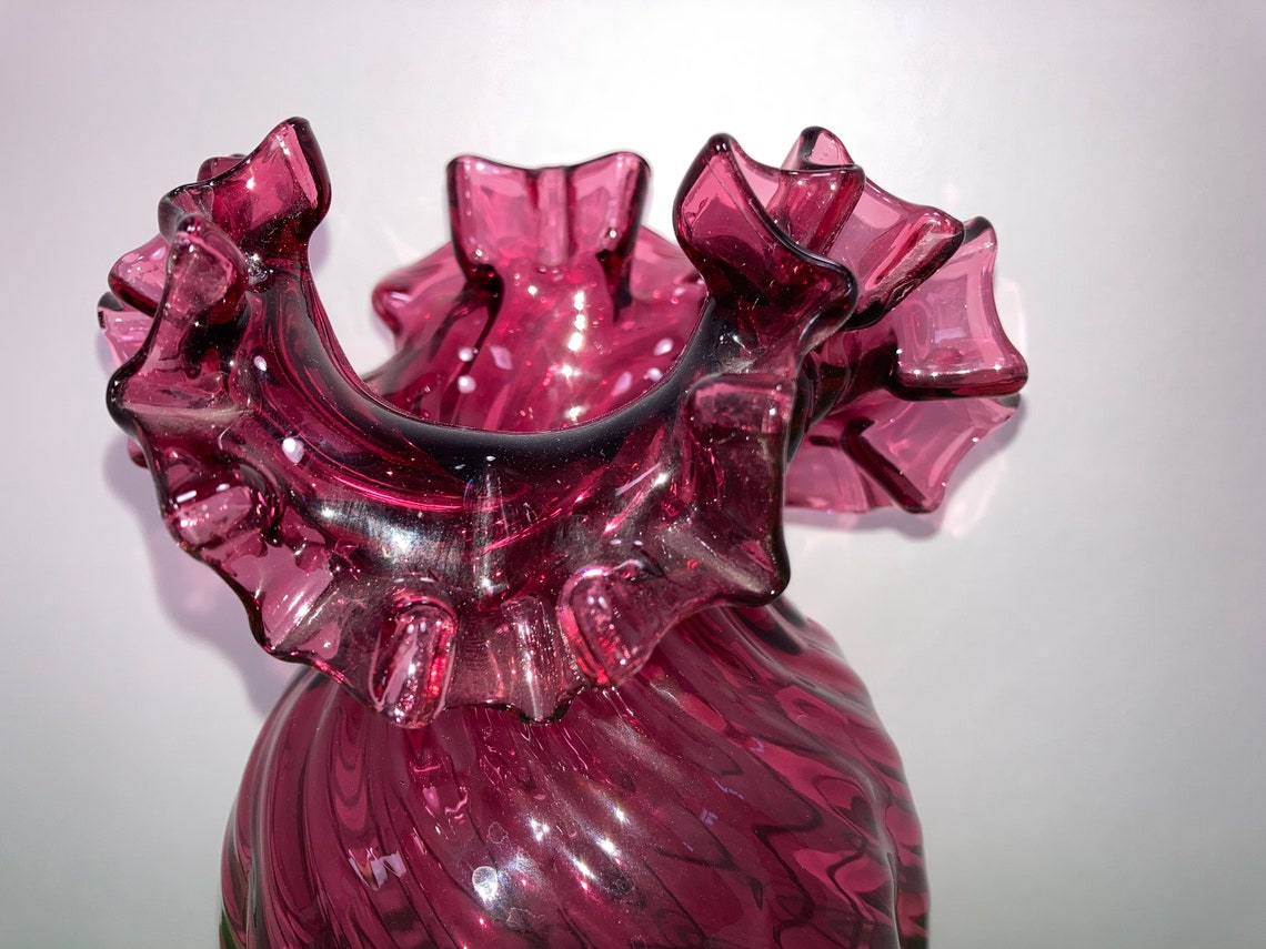 Fenton Art Glass Cranberry Ruffled Vase Vintage Cranberry Etsy