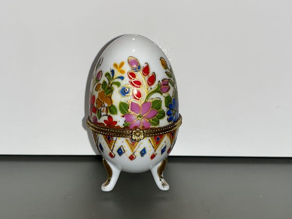 ピンク色が愛らしい…たまご型の花器 一輪挿し・花瓶・花器 yumidoai