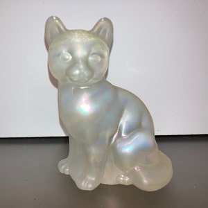 Fenton Winking Alley Cat, Black Amethyst Carnival Glass 1970 Fenton Winking Alley Cat, Black Amethyst Carnival Glass 1970