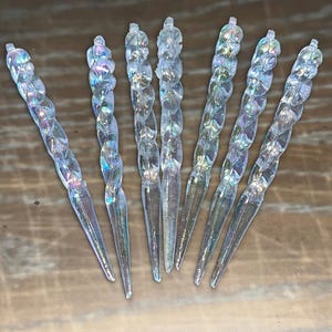 7 Vintage Icicle Christmas Ornaments, Shatterproof 4 1/2&quot; Iridescent Icicle Ornaments, 7 Clear Glitter Twisted Icicle Ornaments