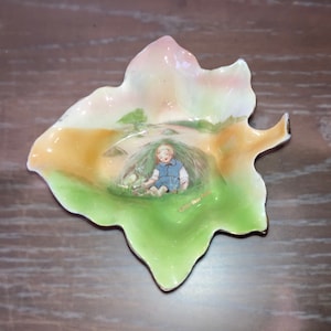 Antique Royal Bayreuth Little Boy Blue, Bavaria Painted Leaf Dish, 5&quot; Painted Leaf Little Boy Blue, Royal Bayreuth Little Boy Blue,Excellent