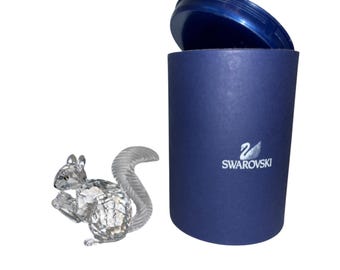 スワロフスキークリスタル リスの置物（ナッツ付き） - 箱入り - Etsy 日本