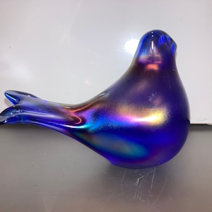 Vintage Blown Glass Carnival Glass Bird, Iridescent Blue Bird, Bird Paperweight, Studio Art Glass Iridescent Glass Bird, Split Tail Bird