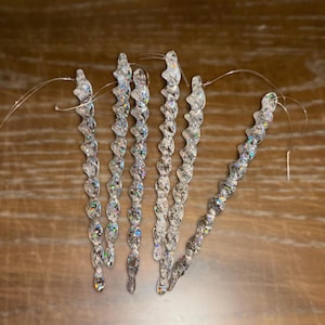 6 Vintage Icicle Christmas Ornaments, Shatterproof 5 1/2&quot; Iridescent Glitter Icicle Ornaments, 6 Clear Glitter Twisted Icicle Ornaments
