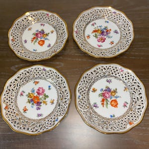 4 Schumann Dresden Flowers netborden, antieke Schumann Chateau 7" borden, Schumann Dresden Flowers dessertborden 7", mint